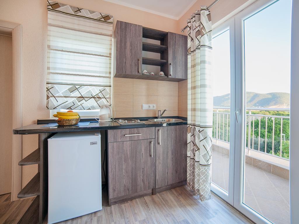 Pansion Nobel Hotel Petrovac ห้อง รูปภาพ