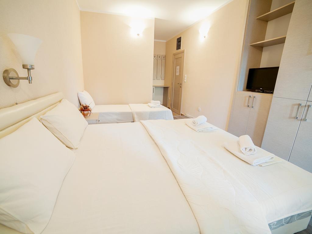 Pansion Nobel Hotel Petrovac ห้อง รูปภาพ