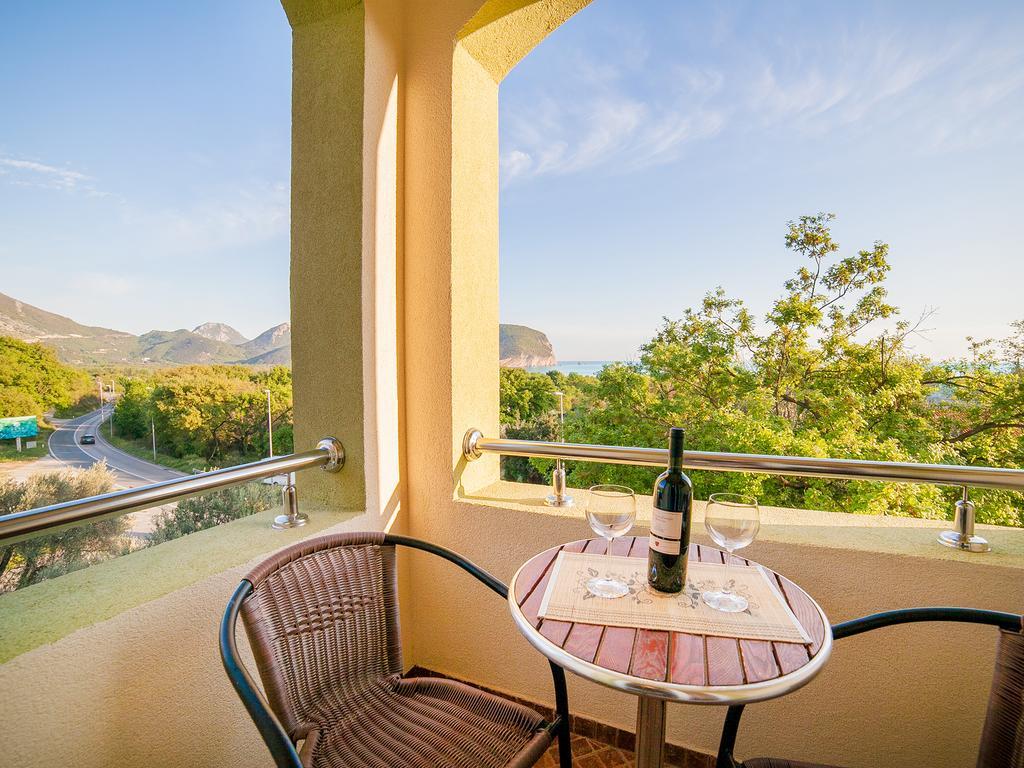 Pansion Nobel Hotel Petrovac ห้อง รูปภาพ