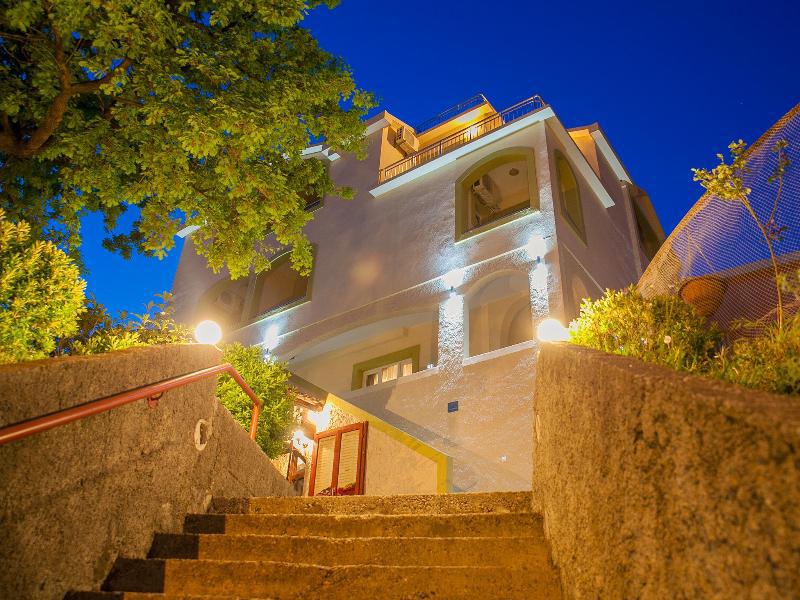 Pansion Nobel Hotel Petrovac ภายนอก รูปภาพ