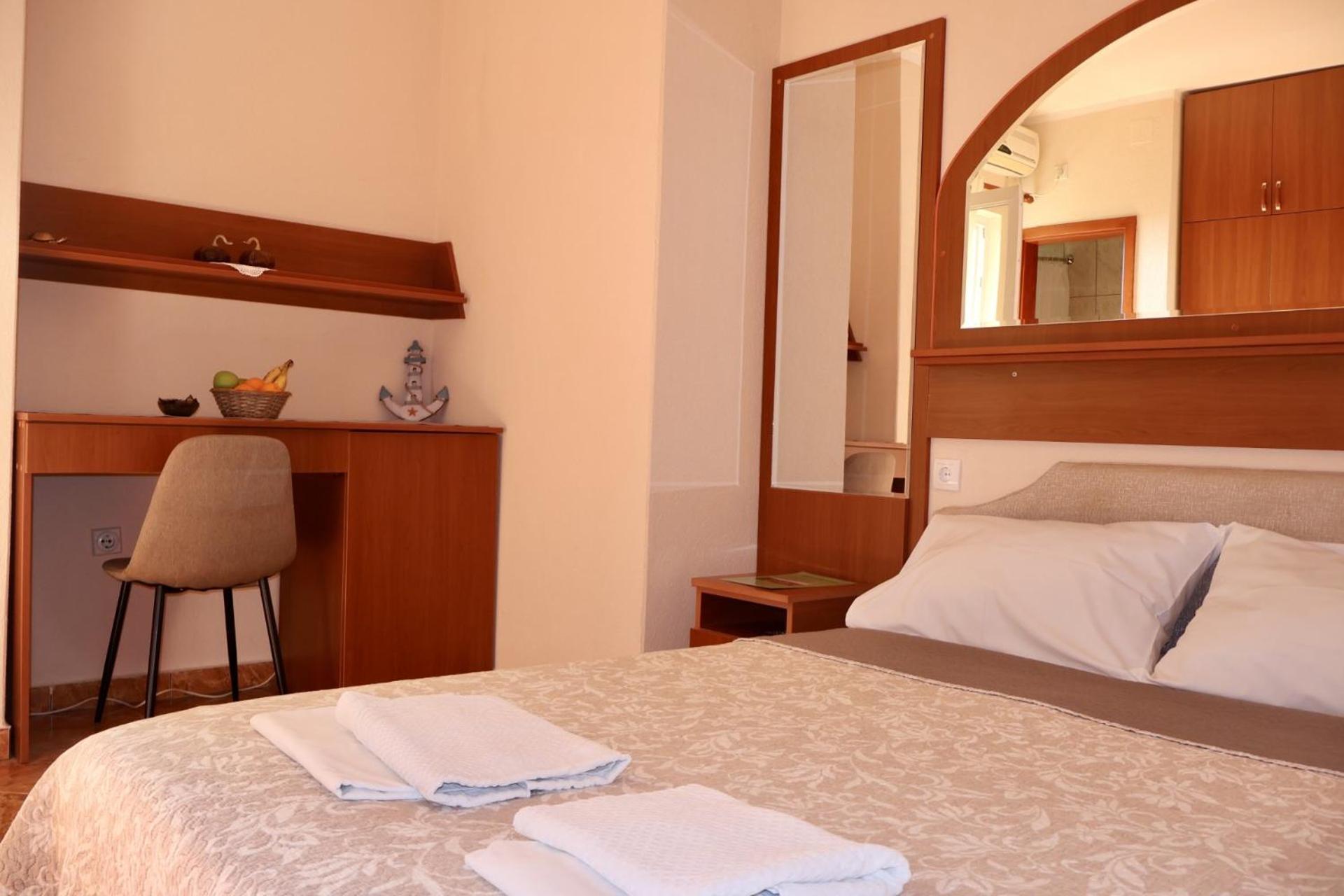 Pansion Nobel Hotel Petrovac ภายนอก รูปภาพ
