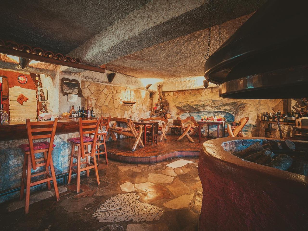Pansion Nobel Hotel Petrovac ภายนอก รูปภาพ