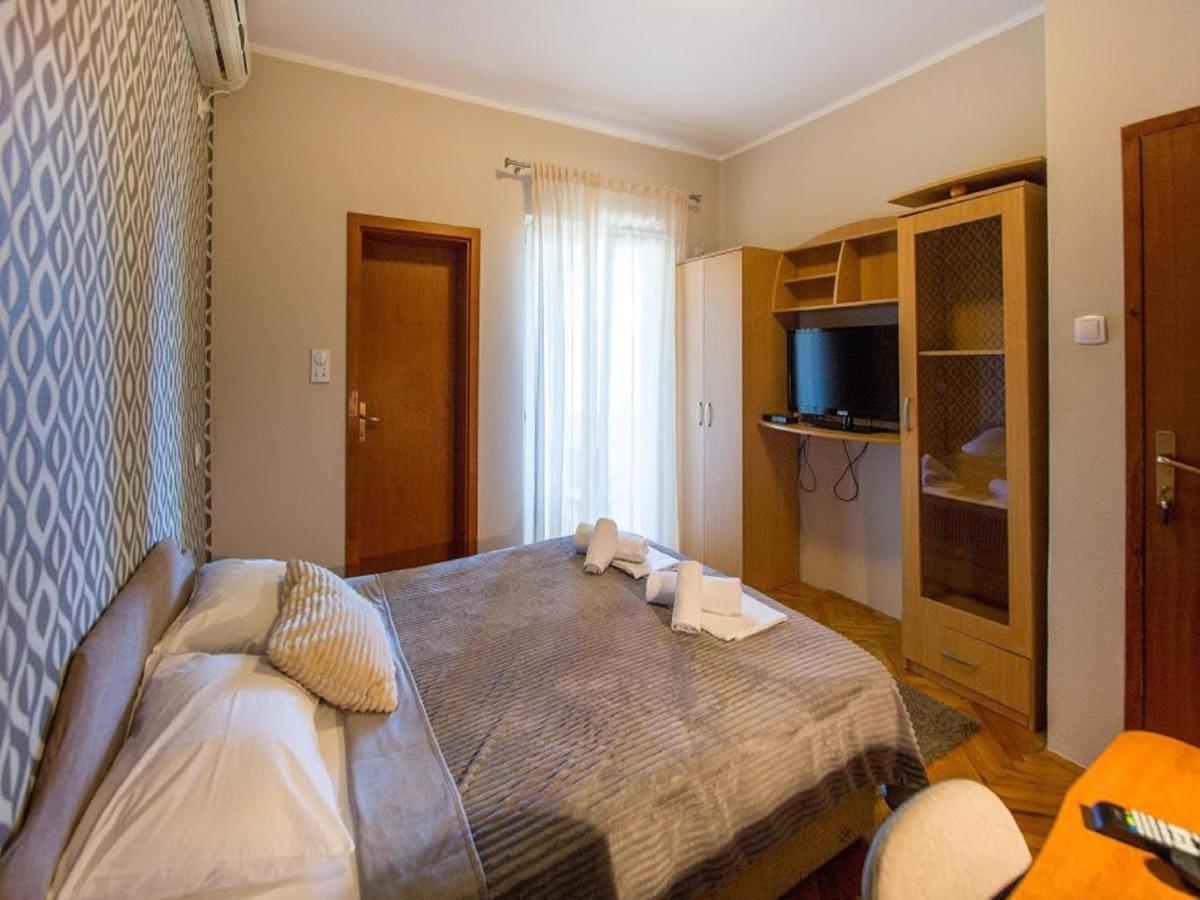 Pansion Nobel Hotel Petrovac ภายนอก รูปภาพ